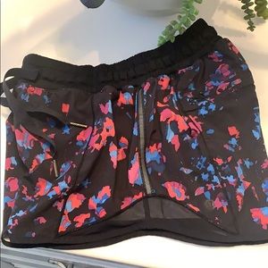 Hotty hot short- 2.5” inseam LR